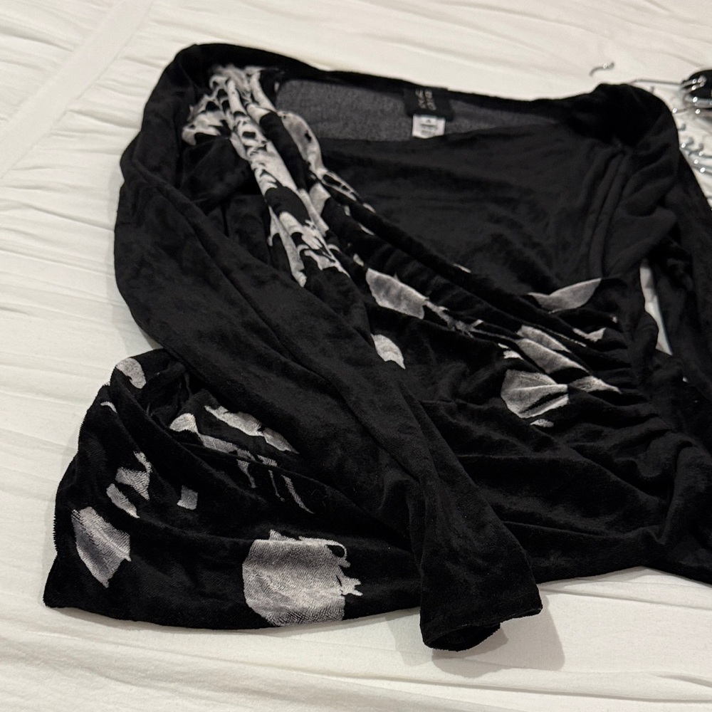 Black and silver Long Sleeve velour Top